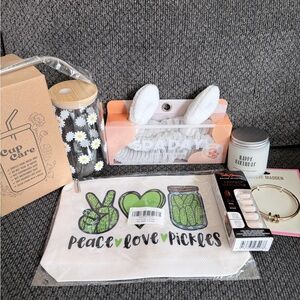 Bundle of 6 items - everything listed- white